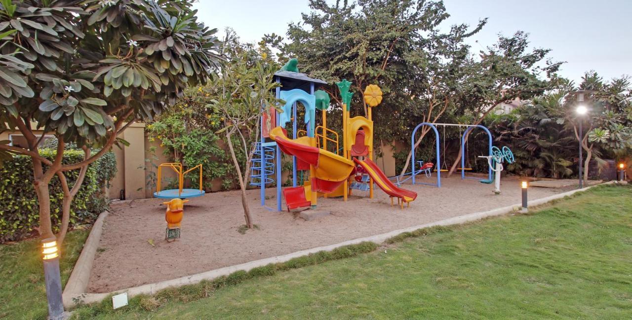 Temple Tree Hotel Shirdi Buitenkant foto