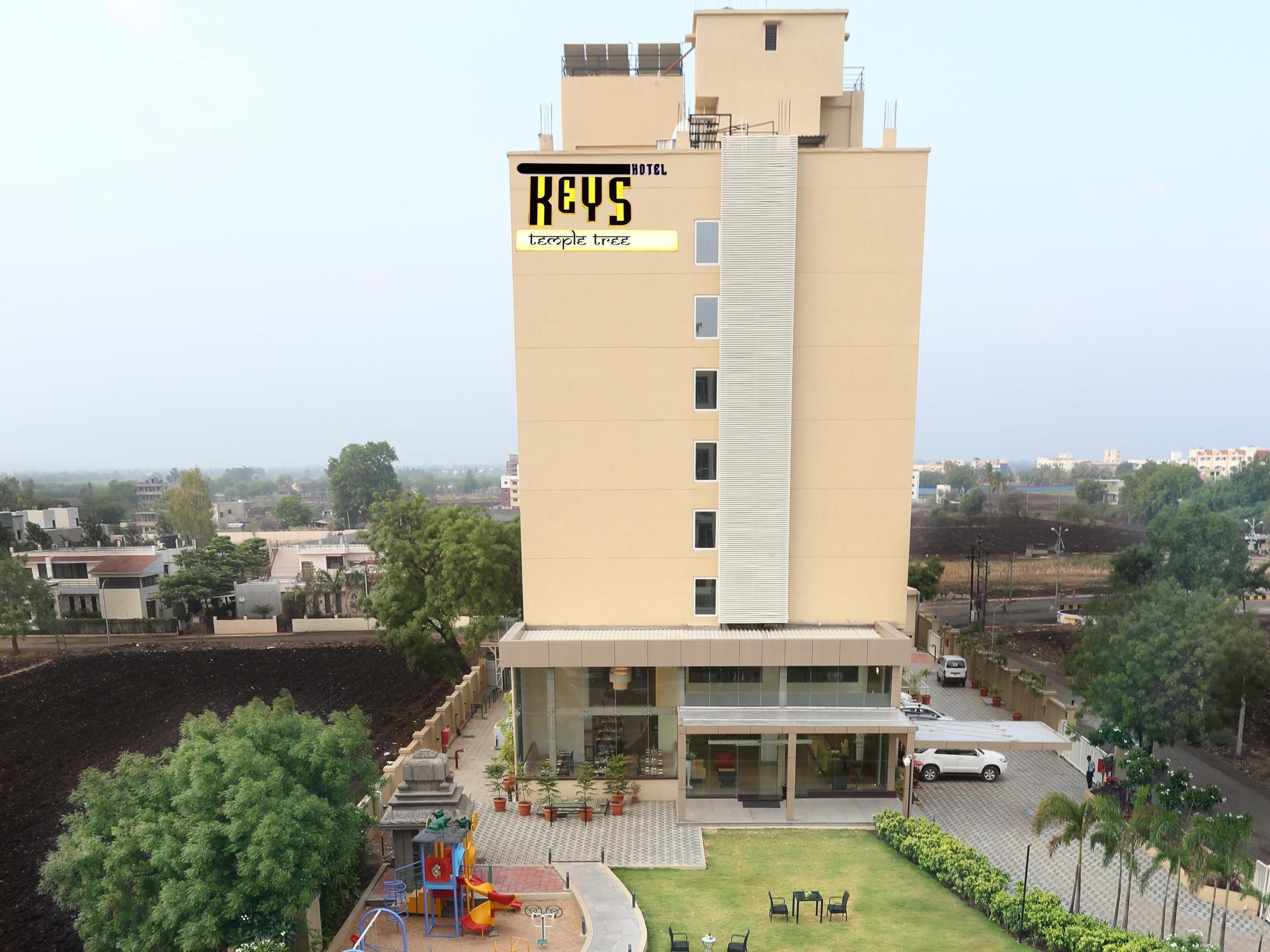 Temple Tree Hotel Shirdi Buitenkant foto